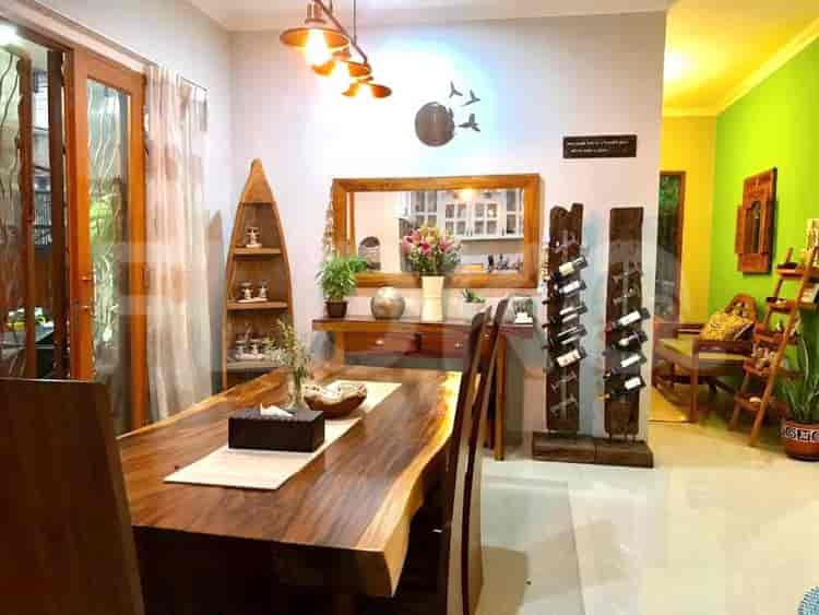 Dijual Rumah 4 BR, Luas 350 m2 di Jl. Mawar Indah, Lebak Bulus - RHAS580 7