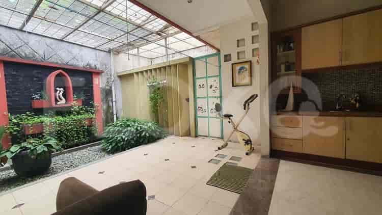 Dijual Rumah 4 BR, Luas 325 m2 di Lebak Bulus, Lebak Bulus - RHAS253 10