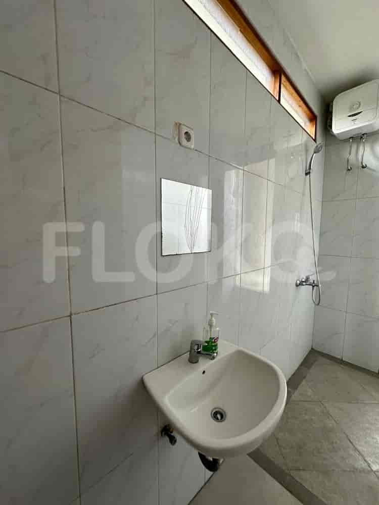 Dijual Rumah 5 BR, Luas 243 m2 di Ciputat Raya, Lebak Bulus - RHASbcc 11