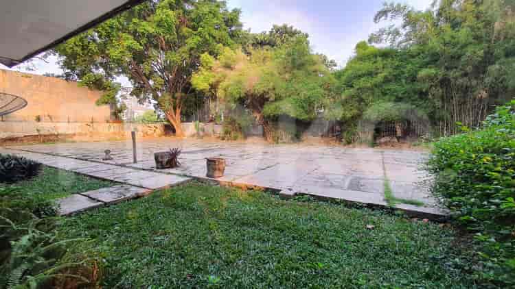 Dijual Rumah 6 BR, Luas 450 m2 di Adhyaksa Lebak Bulus, Lebak Bulus - RHAS436 5