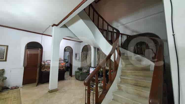 Dijual Rumah 6 BR, Luas 450 m2 di Adhyaksa Lebak Bulus, Lebak Bulus - RHAS436 8