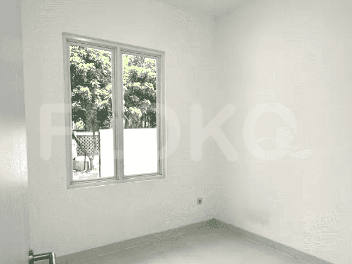 RHASc34, 2 Floors House in Meruya for Sale | Modern & Negotiable 4
