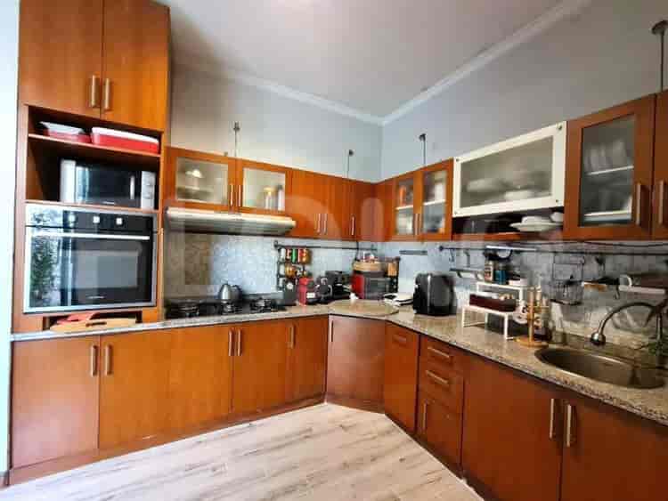 Dijual Rumah 2 BR, Luas 170 m2 di Jl. Koperasi, Pancoran - RHASe85 1