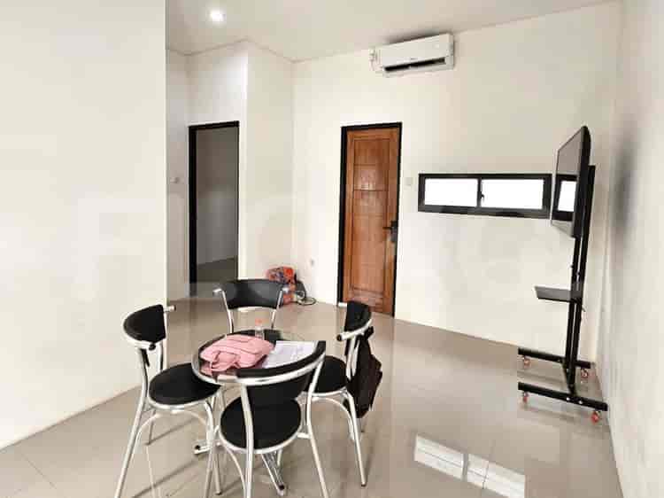 Dijual Rumah 2 BR, Luas 118 m2 di Pancoran Mas, Pancoran Mas - RHAS5dd 3