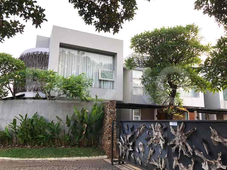 Dijual Rumah 5 BR, Luas 250 m2 di Cipayung, Pasar Rebo - RHAS41a 3
