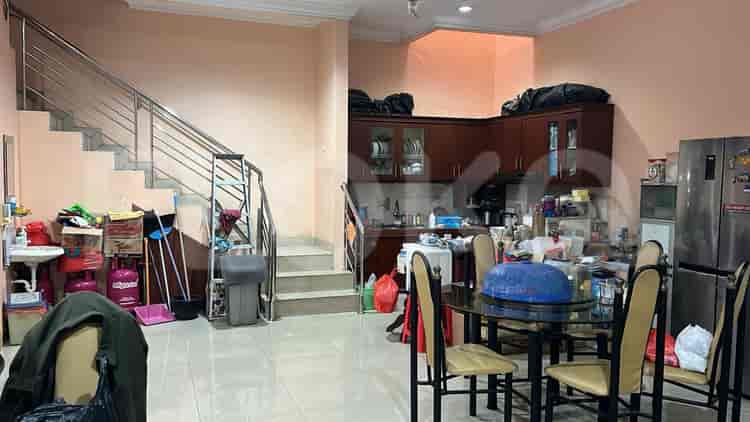 Dijual Rumah 5 BR, Luas 400 m2 di Cipayung, Munjul, Pasar Rebo - RHAS04c 7