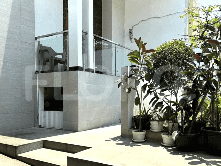 Dijual Rumah 5 BR, Luas 600 m2 di Jalan Muara Karang, Penjaringan - RHASc0b 1