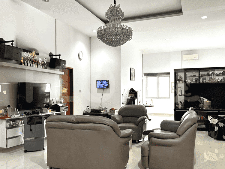Dijual Rumah 5 BR, Luas 600 m2 di Jalan Muara Karang, Penjaringan - RHASc0b 2