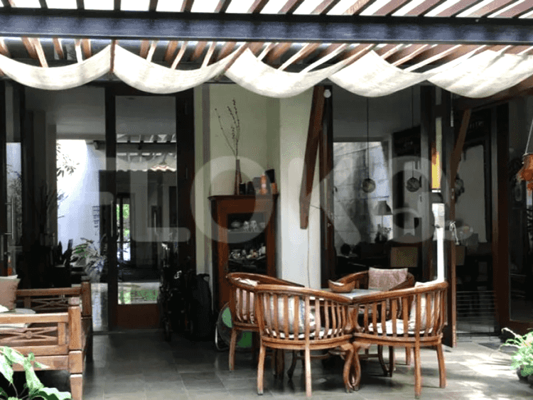 Dijual Rumah 4 BR, Luas 264 m2 di Jalan Permata Hijau, Permata Hijau - RHAS235 3