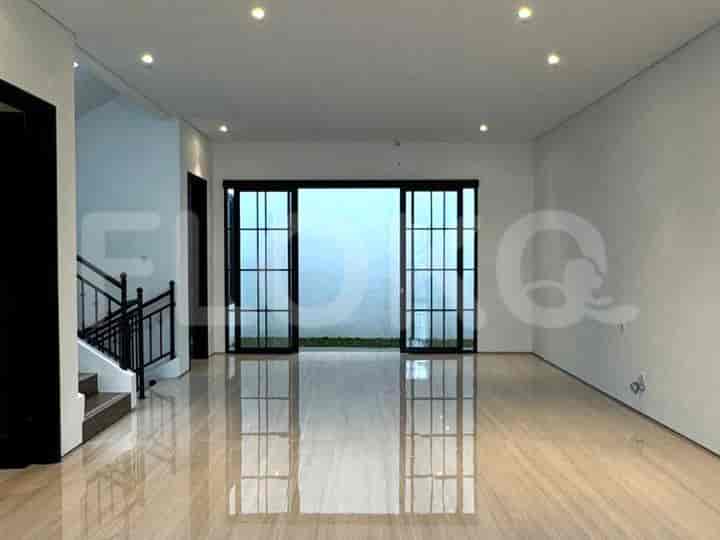 Dijual Rumah 5 BR, Luas 250 m2 di Muara Karang, Pluit - RHAS47a 1