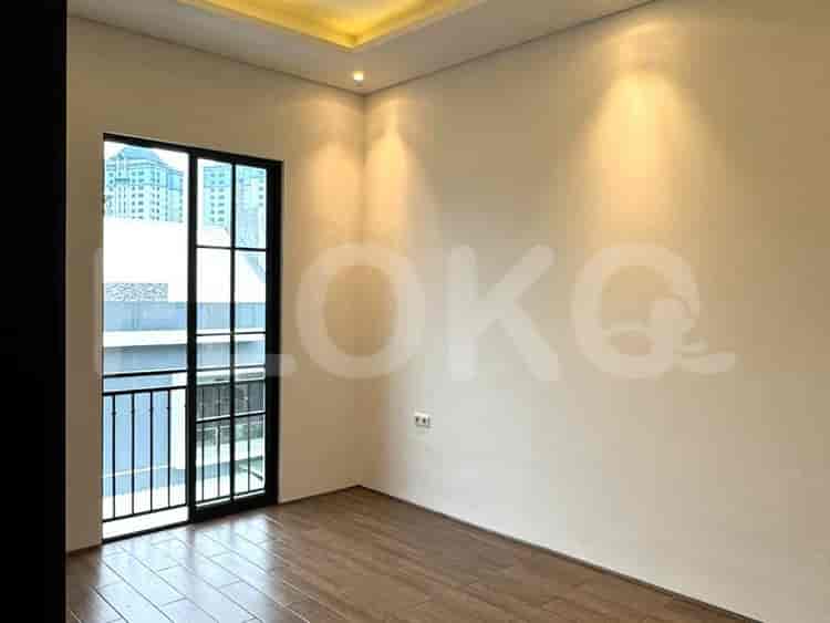 Dijual Rumah 5 BR, Luas 250 m2 di Muara Karang, Pluit - RHAS47a 3