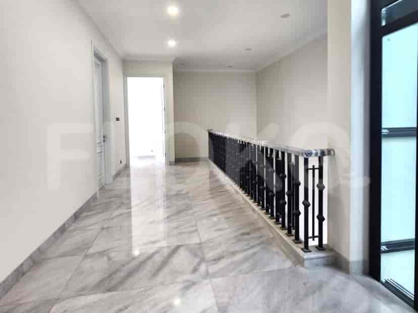 RHAS412, 3 Floors House in Pondok Indah for Sale | Prime Location 5