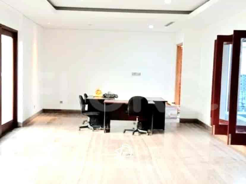 RHAS7f9 | House in Pondok Indah - 5BR Sale with Carport 2