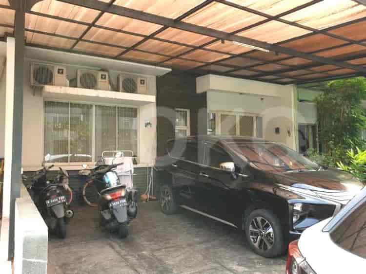 136 sqm, 4 BR house for sale in Puri mansion, Puri Indah - RHAS82a 1