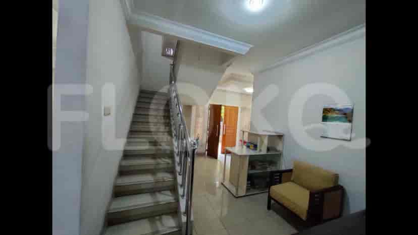 RHASe4d, 2 Floors House in Puri Indah | Sale 6