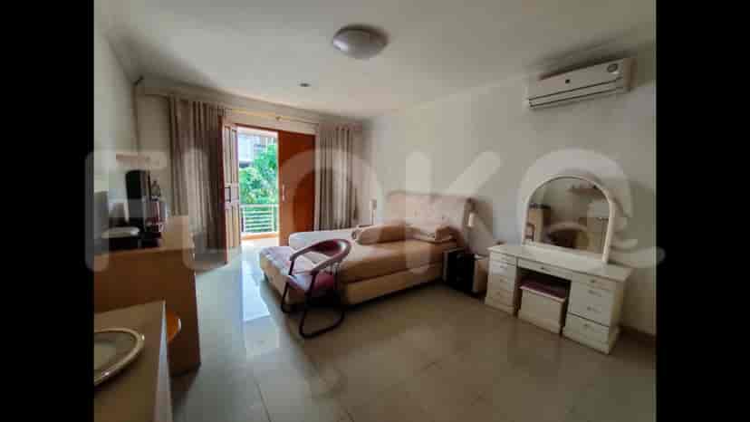 RHASe4d, 2 Floors House in Puri Indah | Sale 8