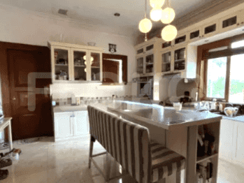 RHASc17 | House in Senayan for Sale | 2 Floors, Semi-Furnished 6