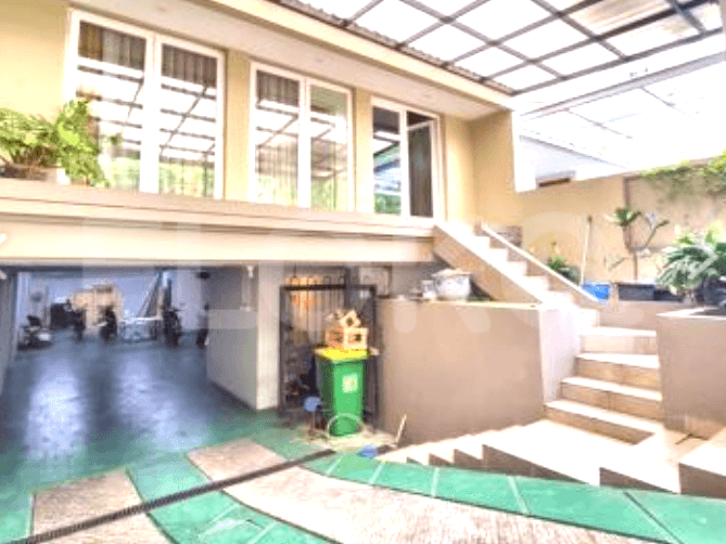 Dijual Rumah 6 BR, Luas 441 m2 di Senayan, Senayan - RHAS47c 2