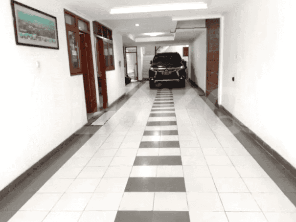 Dijual Rumah 7 BR, Luas 670 m2 di Dekat JDC dan Senayan, Senayan - RHASf31 2