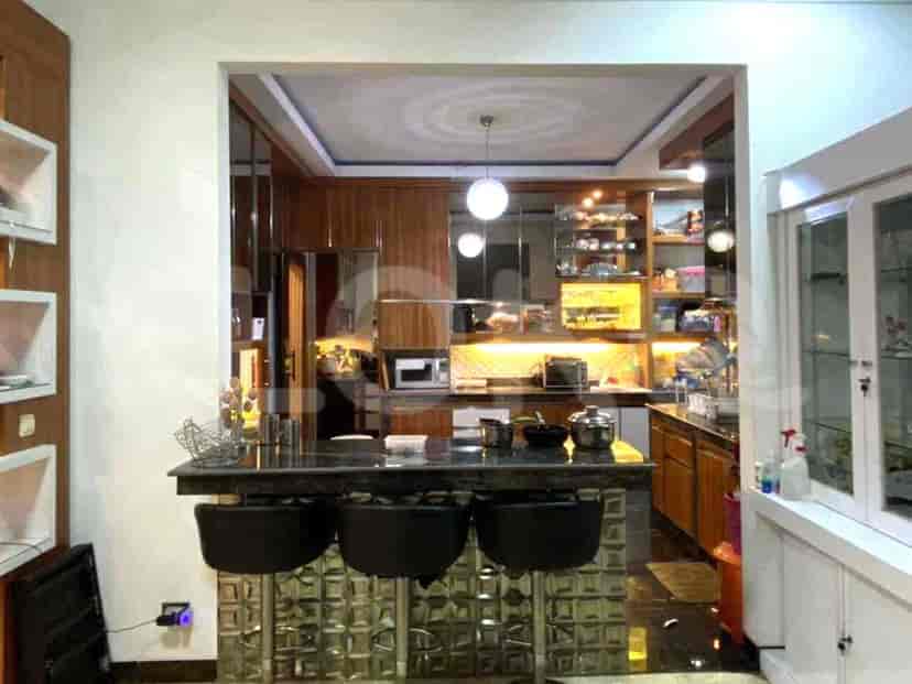 RHASe70, 2-Floor House in Sunter for Sale | Prime Location 2