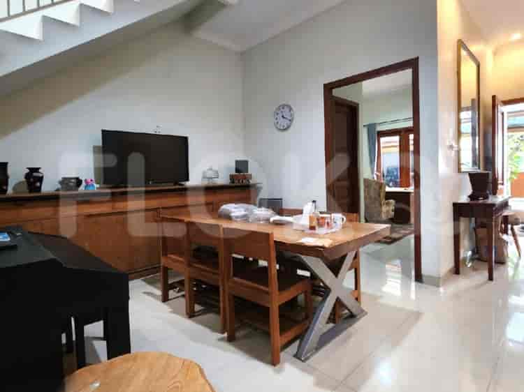 Dijual Rumah 3 BR, Luas 168 m2 di TB Simatupang, TB Simatupang - RHAS7ff 4