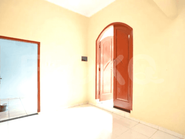 RHASe43 | House in Tangerang For Sale, 2 Floors & Negotiable 2
