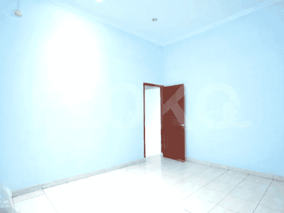 RHASe43 | House in Tangerang For Sale, 2 Floors & Negotiable 4