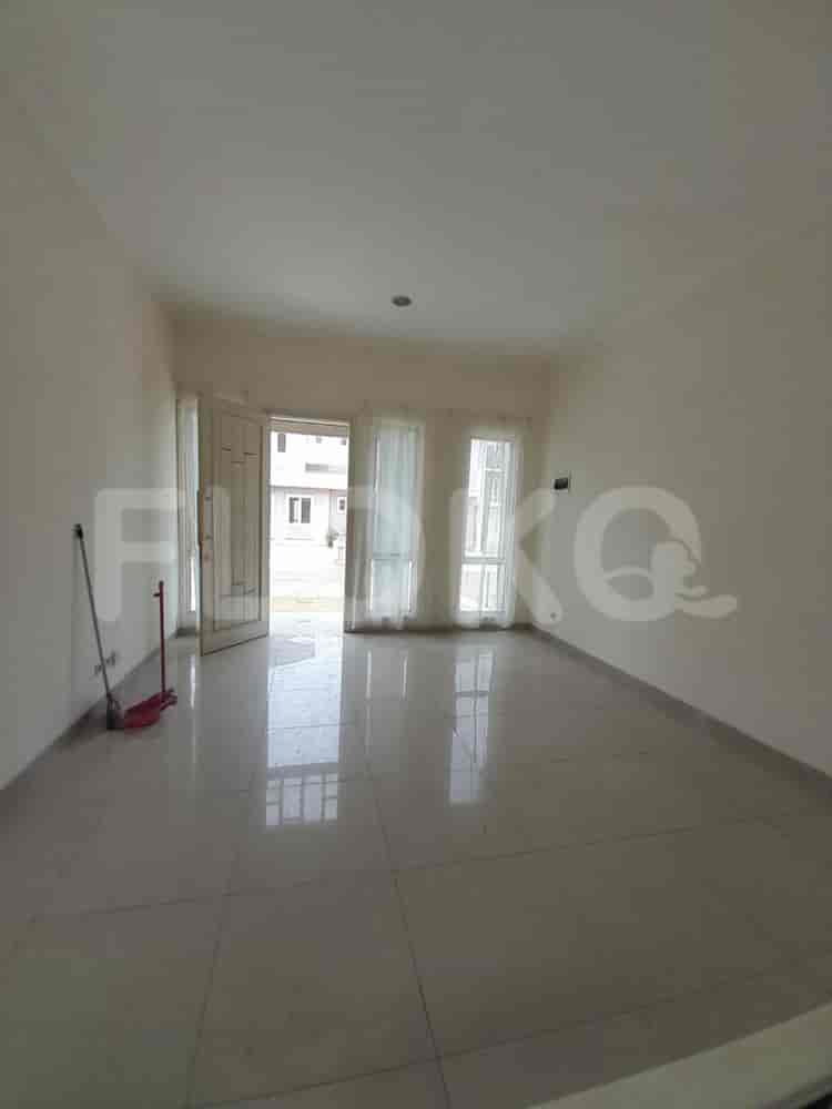 142 sqm, 3 BR house for sale in Suvarna Sutera, Tangerang - RHAS9a1 2