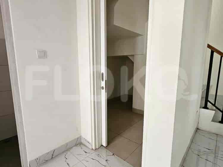 166 sqm, 3 BR house for sale in Perumahan Lavon Cikupa, Tangerang - RHAS59a 4