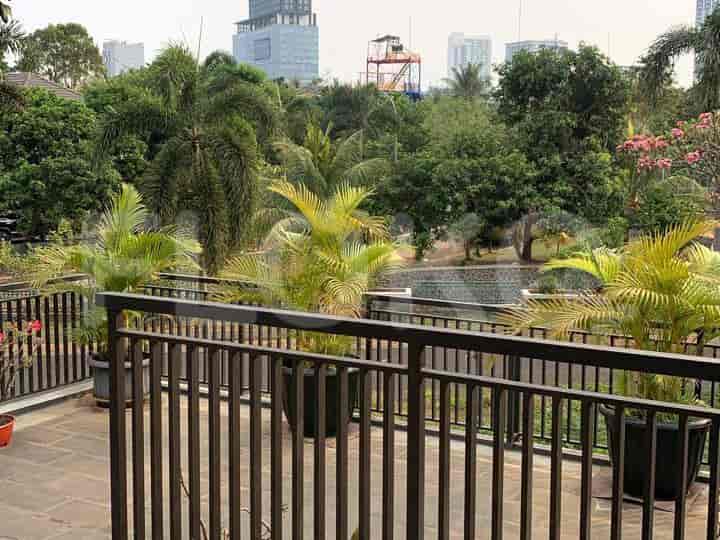 270 sqm, 6 BR house for sale in Bumi Serpong, Tangerang - RHASb8f 11