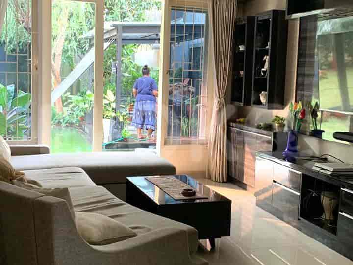 270 sqm, 6 BR house for sale in Bumi Serpong, Tangerang - RHASb8f 3