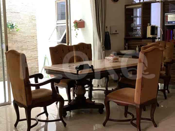 270 sqm, 6 BR house for sale in Bumi Serpong, Tangerang - RHASb8f 4