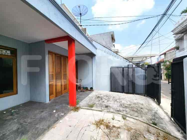 Dijual Rumah 3 BR, Luas 200 m2 di Jl. Asem Baris Raya, Tebet - RHAS0ff 4