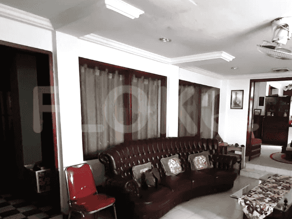 Dijual Rumah 11 BR, Luas 430 m2 di Wijaya, Wijaya - RHAS5bd 4