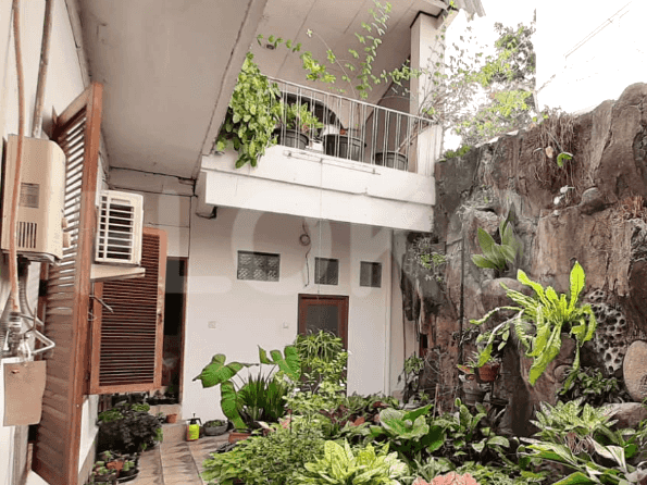 Dijual Rumah 11 BR, Luas 430 m2 di Wijaya, Wijaya - RHAS5bd 7