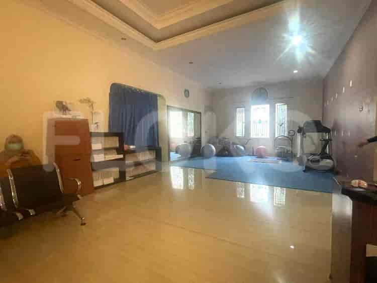 Dijual Rumah 6 BR, Luas 339 m2 di Jl Panglima polim, Wijaya - RHASb9b 6