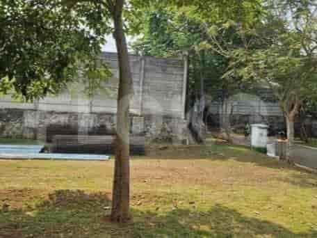 137 sqm, Land for Sale in Jl Raya Utama, Bintaro - TNS26c 1