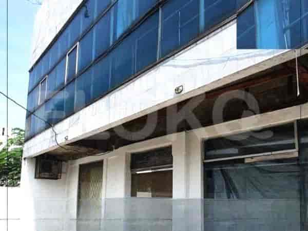 Disewakan Ruko Luas 700 m2 di Kemanggisan, Kemanggisan 1