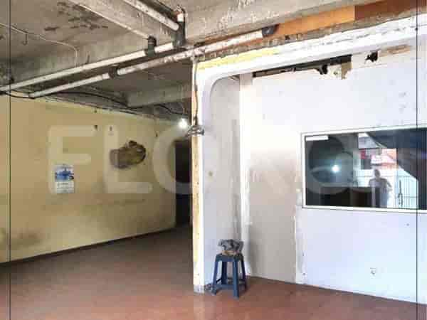 Disewakan Ruko Luas 700 m2 di Kemanggisan, Kemanggisan 2