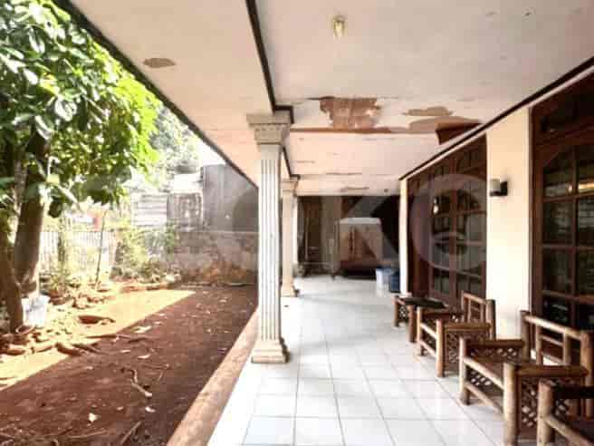 Dijual Rumah 4 BR, Luas 160 m2 di Gandaria, Gandaria - RHAS8e8 1