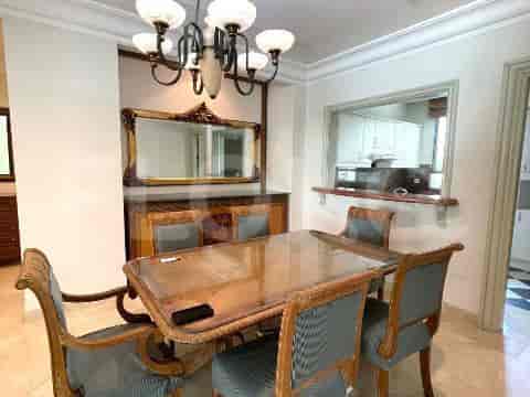 3 Bedroom on Low Floor for Rent in Simprug Terrace Apartemen - fte252 2