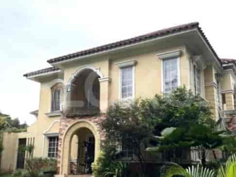 Disewakan Rumah 6 BR, Luas 350 m2 di Montecarlo The Green BSD City, BSD - RHA960 1