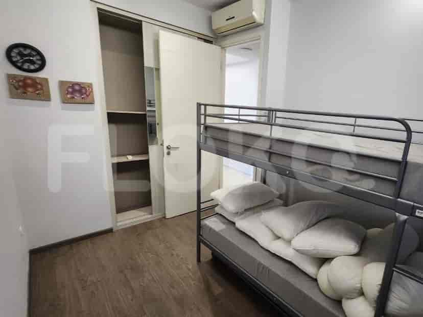 Bedroom with bunk beds.