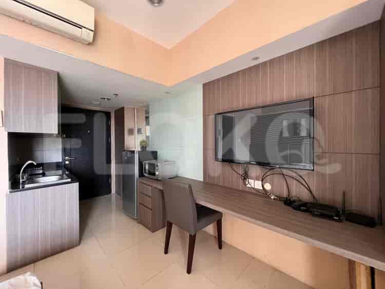 Tipe 1 Kamar Tidur di Lantai Tinggi untuk disewakan di Ambassade Residence - fku1ea 3
