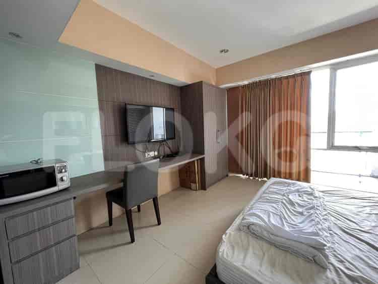 Tipe 1 Kamar Tidur di Lantai Tinggi untuk disewakan di Ambassade Residence - fku1ea 4