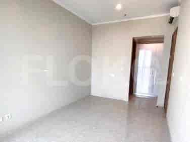 Another view of the empty bedroom.