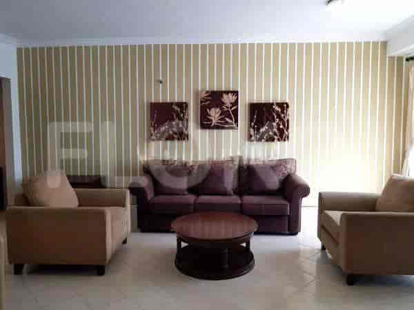 Tipe 2 Kamar Tidur di Lantai Tinggi untuk disewakan di Batavia Apartemen - fbeafe 1