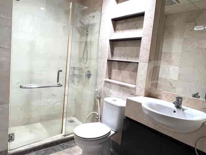 2 Bedroom on Middle Floor for Rent in Bellagio Residence - fkuc43 12