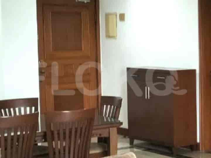 3 Bedroom on High Floor for Rent in Bumi Mas Apartment - ffa5e6 2