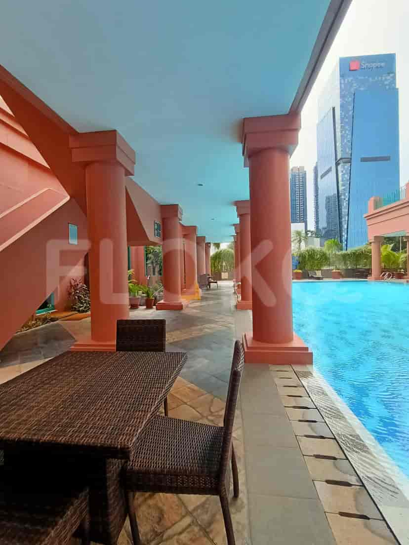 Poolside dining area.